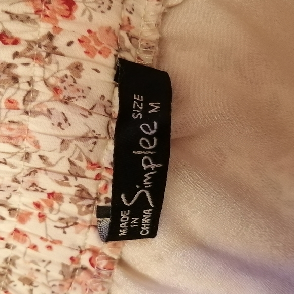 Floral layered skirt - Picture 3 of 3